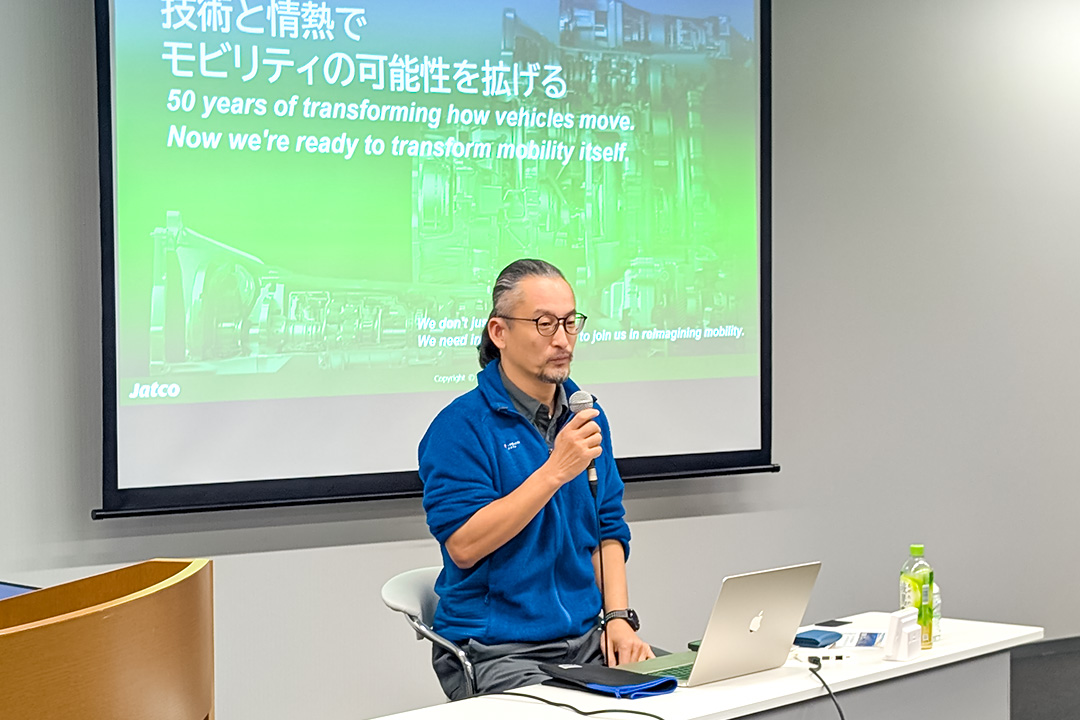 モデレーターの堀内氏