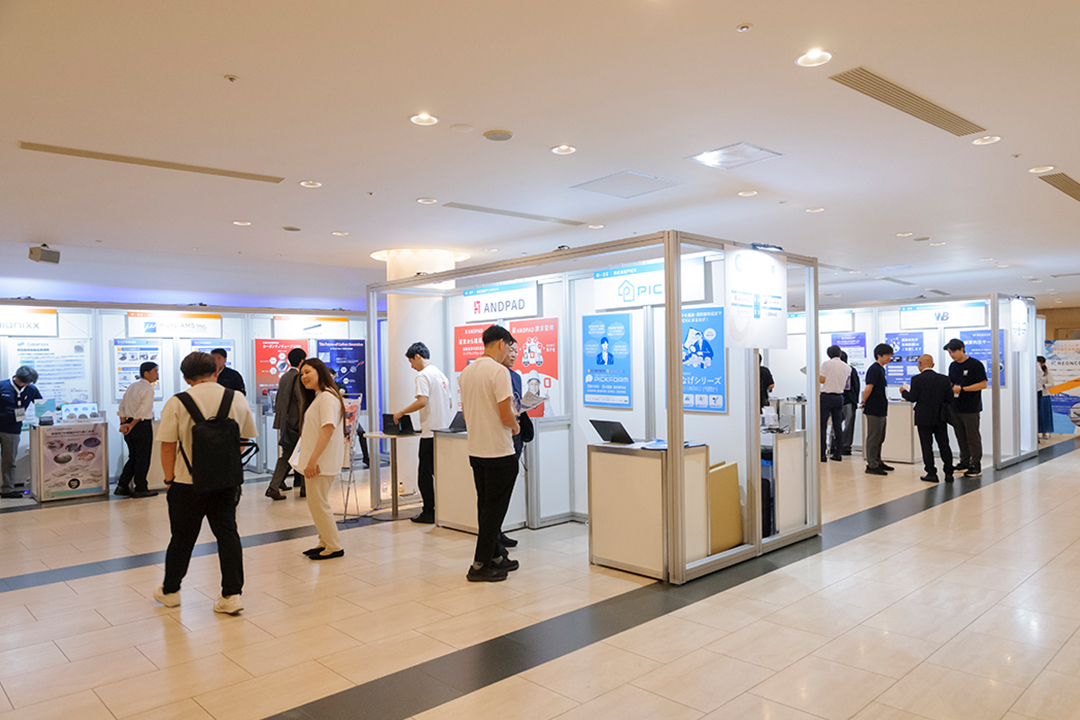 出展ブースの様子1